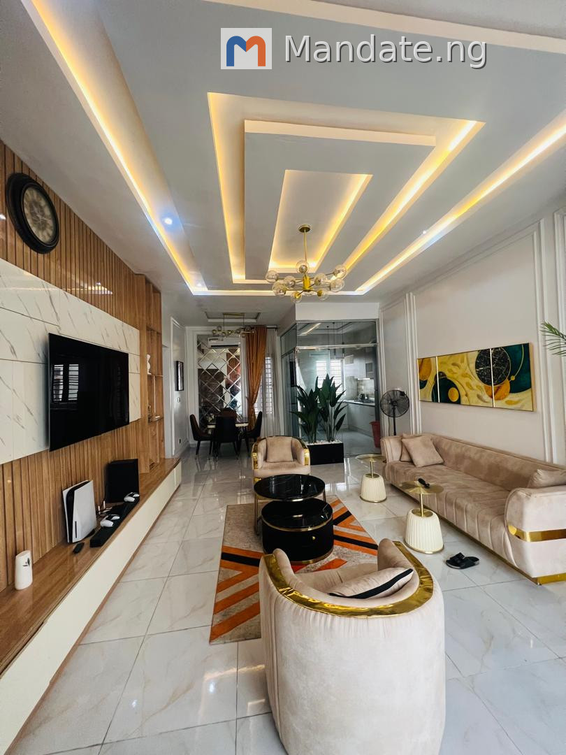 Newly 2 Bedroom Fully Furnished Flat in Lekki For Rent in Dr. Gbadamosi Adekunle Close, JORA, Agungi Ajiran Road, Lekki-Epe Expressway, Lekki Lekki Epe Agungi Lagos photo 2