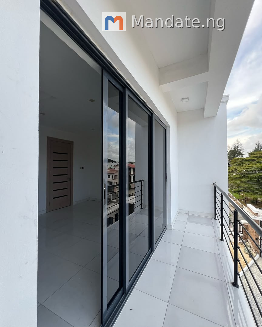 Ultra-Luxury 4 Bedroom Semi-Detached Duplex for Rent in Ikoyi For Rent in in Ikoyi, Lagos Ago Lagos photo 13