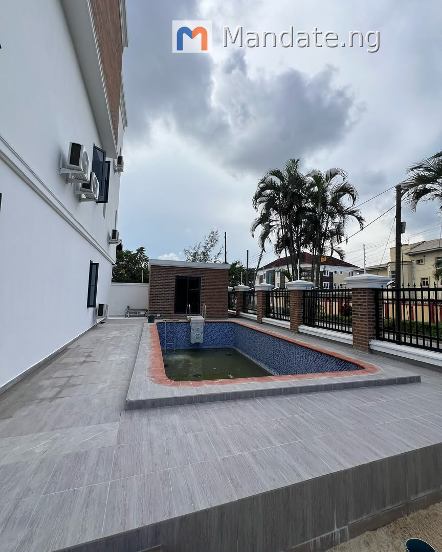 Ultra-Luxury 4 Bedroom Semi-Detached Duplex for Rent in Ikoyi For Rent in in Ikoyi, Lagos Ago Lagos photo 17