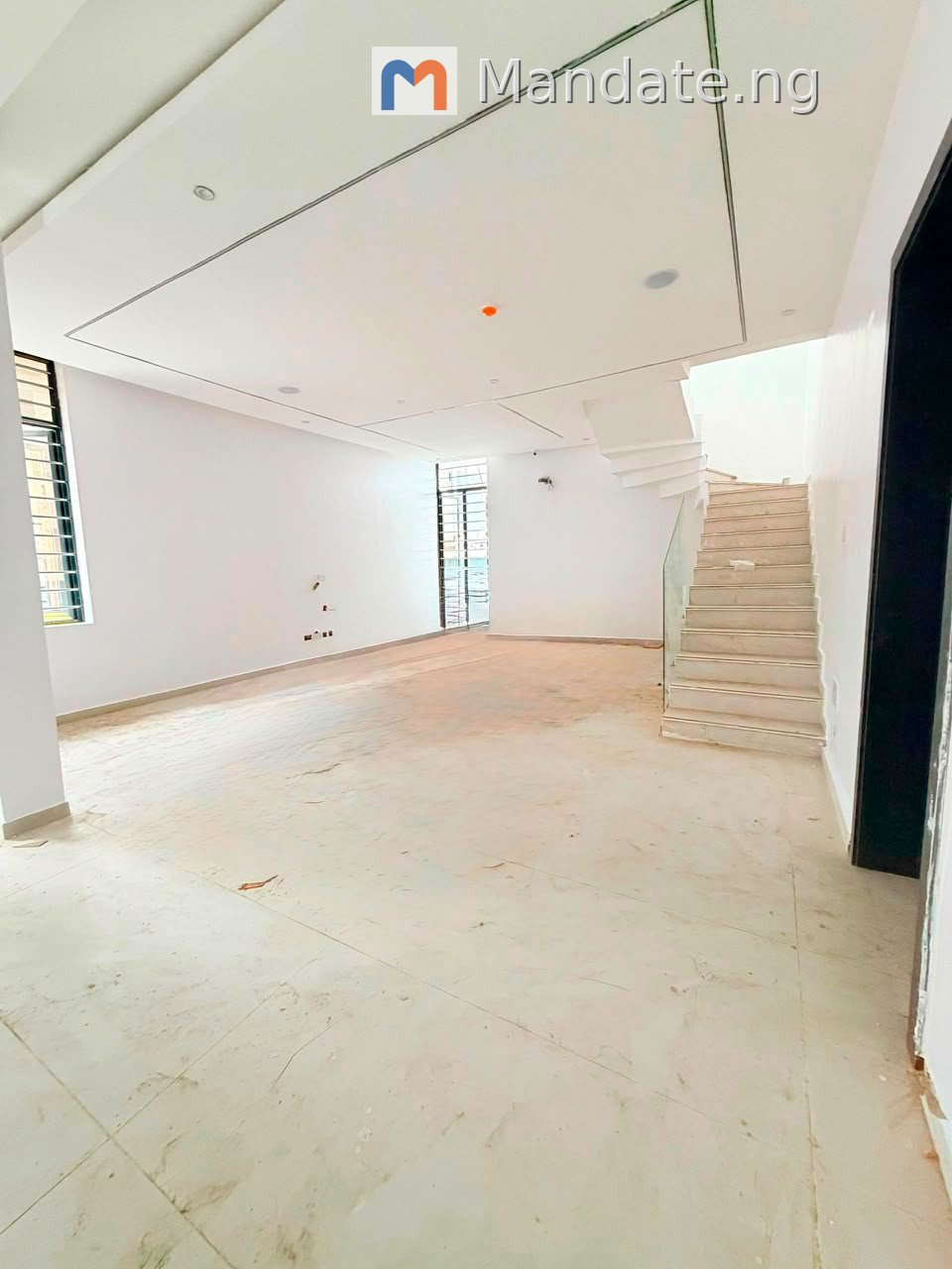Excellently Built 5 Bedroom Semi Detached in Omole Phase 1 For Sale in in Omole Phase 1 Omole Lagos photo 10