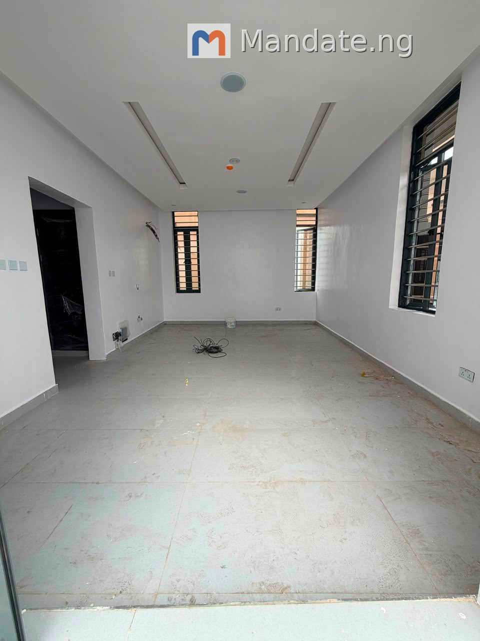 Excellently Built 5 Bedroom Semi Detached in Omole Phase 1 For Sale in in Omole Phase 1 Omole Lagos photo 11