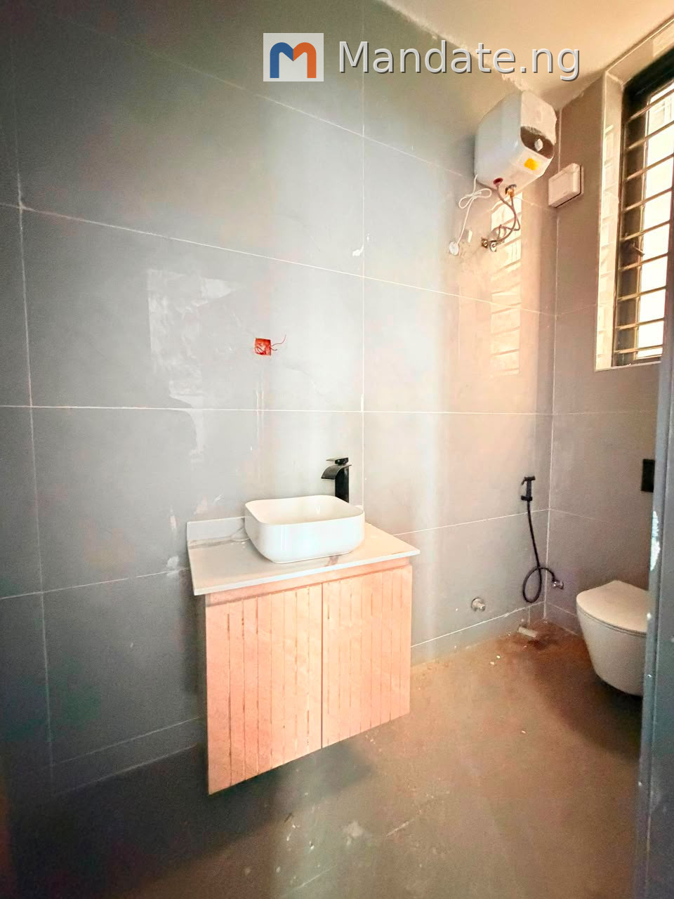 Excellently Built 5 Bedroom Semi Detached in Omole Phase 1 For Sale in in Omole Phase 1 Omole Lagos photo 14