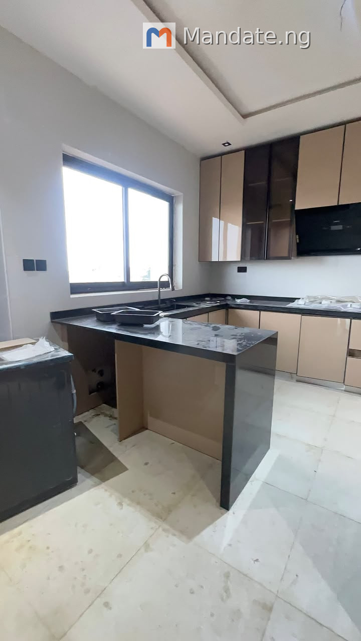 Exquisitely Built 4 Bedroom Maisonette with BQ, Pool, Gym and Elevator in Maryland For Sale in in Maryland Maryland Lagos photo 1