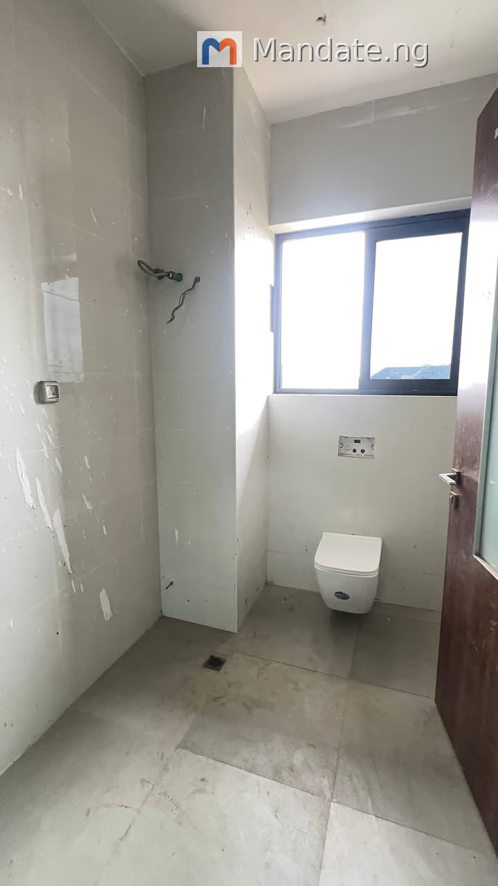 Exquisitely Built 4 Bedroom Maisonette with BQ, Pool, Gym and Elevator in Maryland For Sale in in Maryland Maryland Lagos photo 4