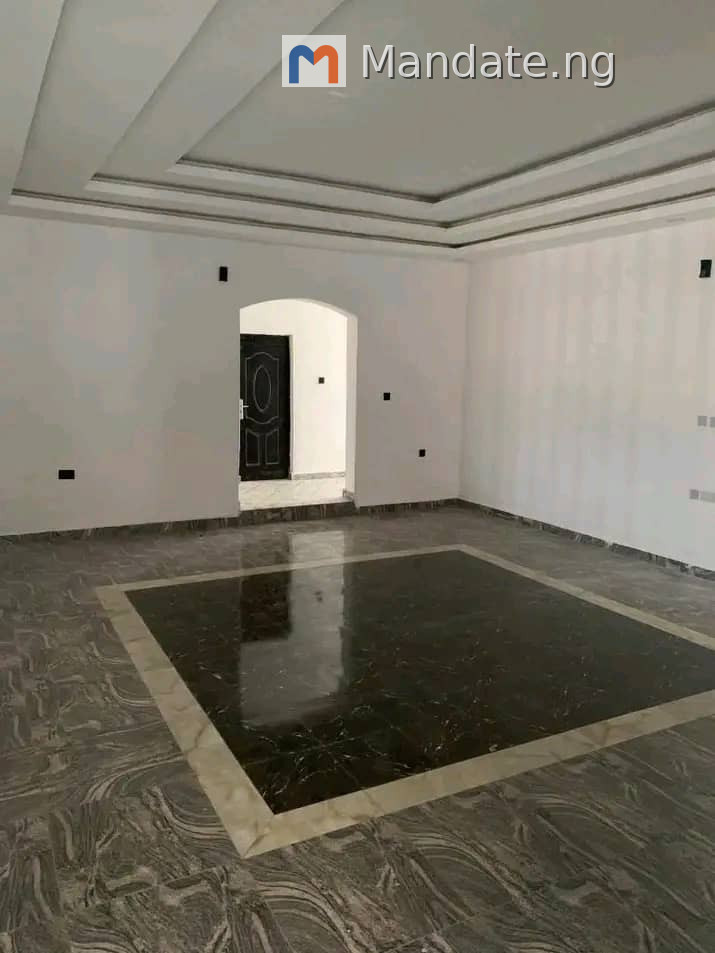 Modern Newly Built 4 Bedrooms Flat with Boys Quarters in Makurdi For Sale in After Navy Barracks Kanshio, Makurdi Kanshio Makurdi Benue photo 4