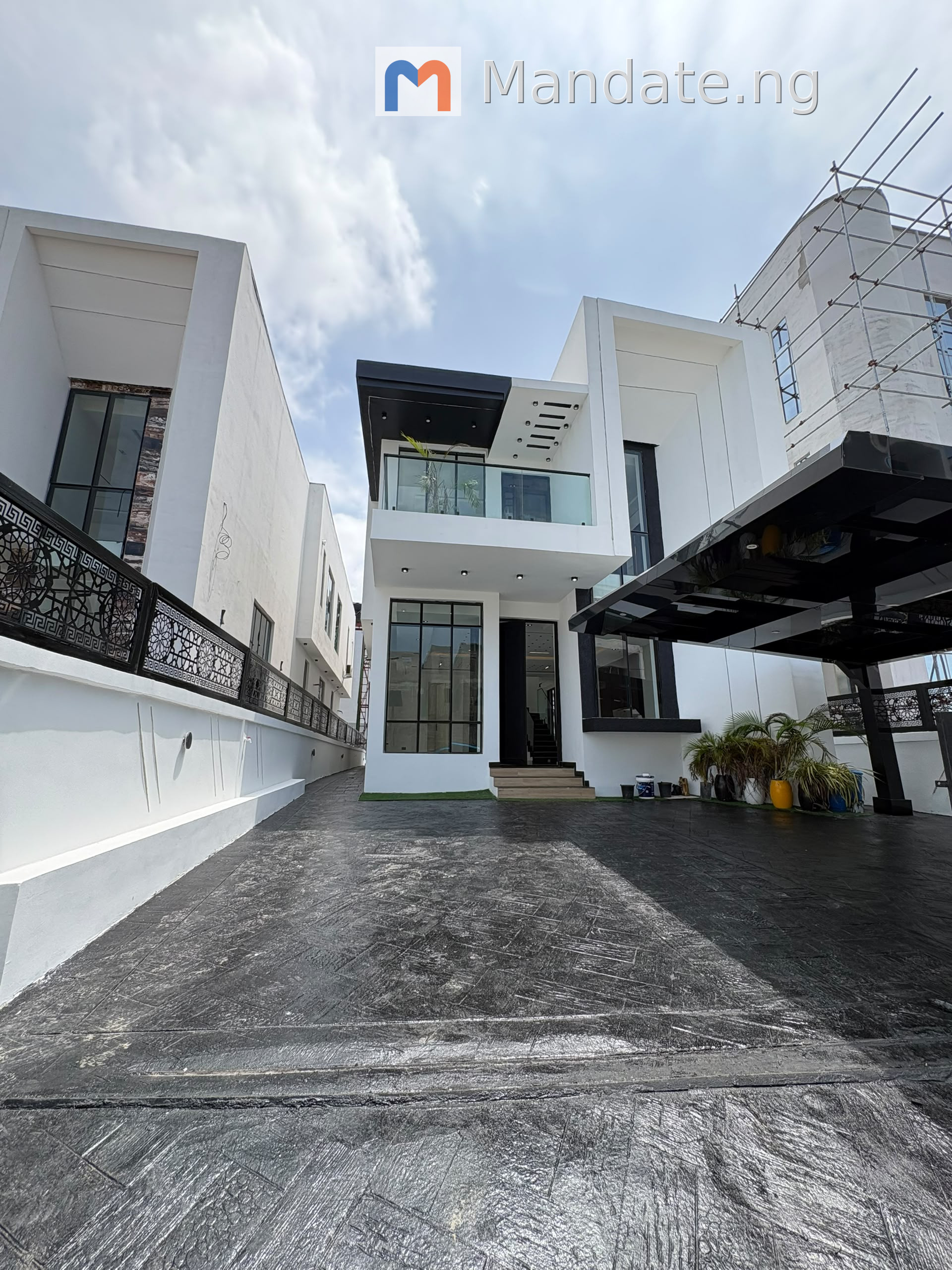 Spacious 3 Bedroom Semi Detached Duplex in Lekki Scheme II For Sale in in Lekki Scheme II, Lekki Lekki Scheme II Lekki Lagos photo 2