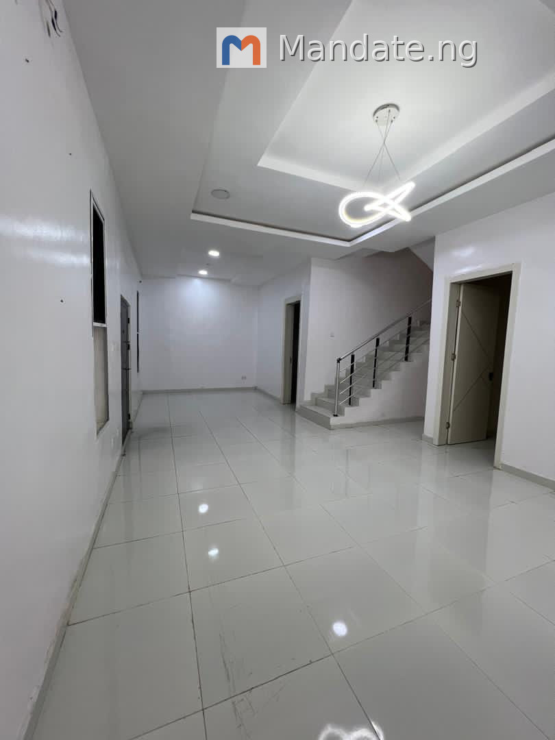 1 Bedroom Apartment for Rent in Osapa London, Lekki For Rent in in Osapa London, Lekki Osapa London Osapa Lagos photo 6