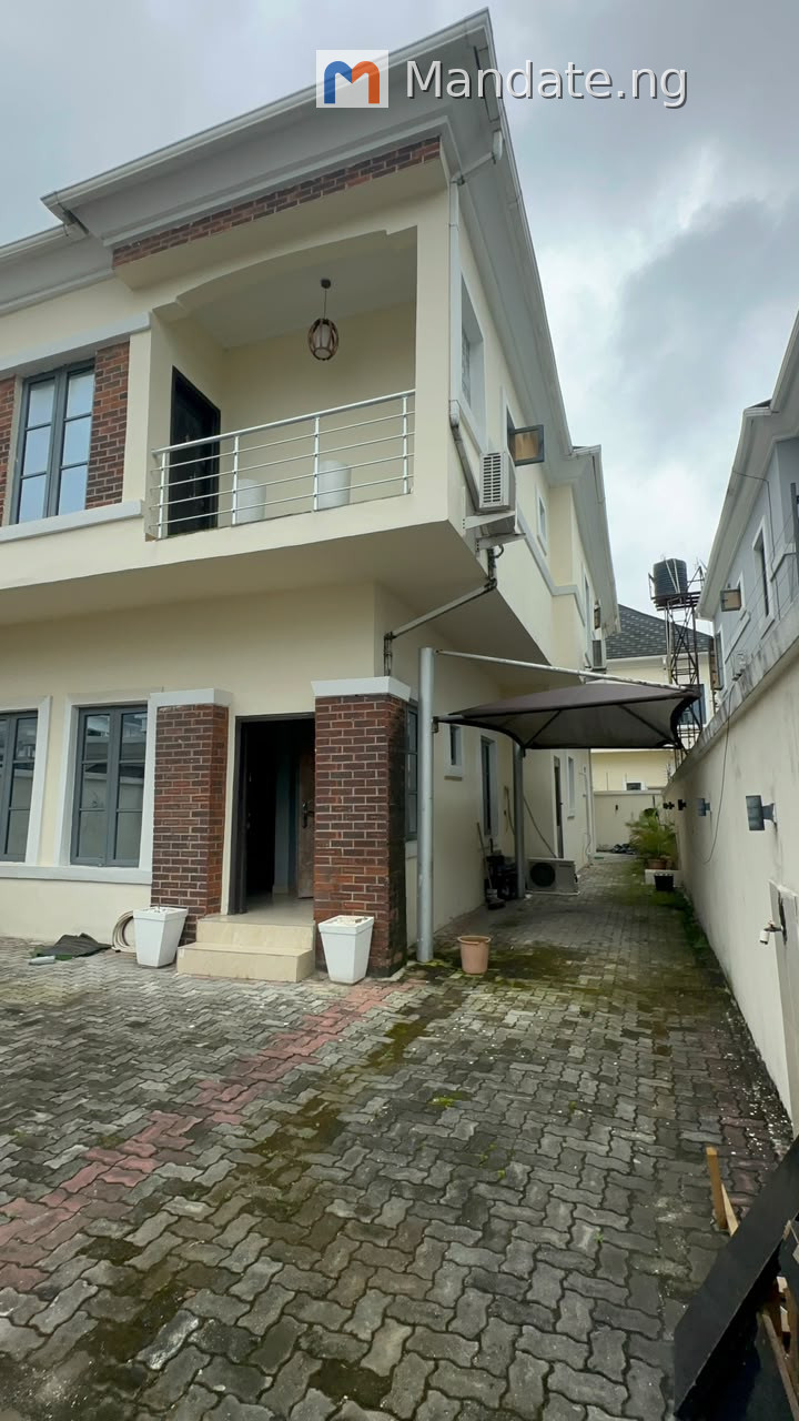 Four (4) Bedroom Duplex For Sale in Megamound Estate, Lagos For Sale in in Megamound Estate, Ikota, Lagos Isheri Olofin Lagos photo 6