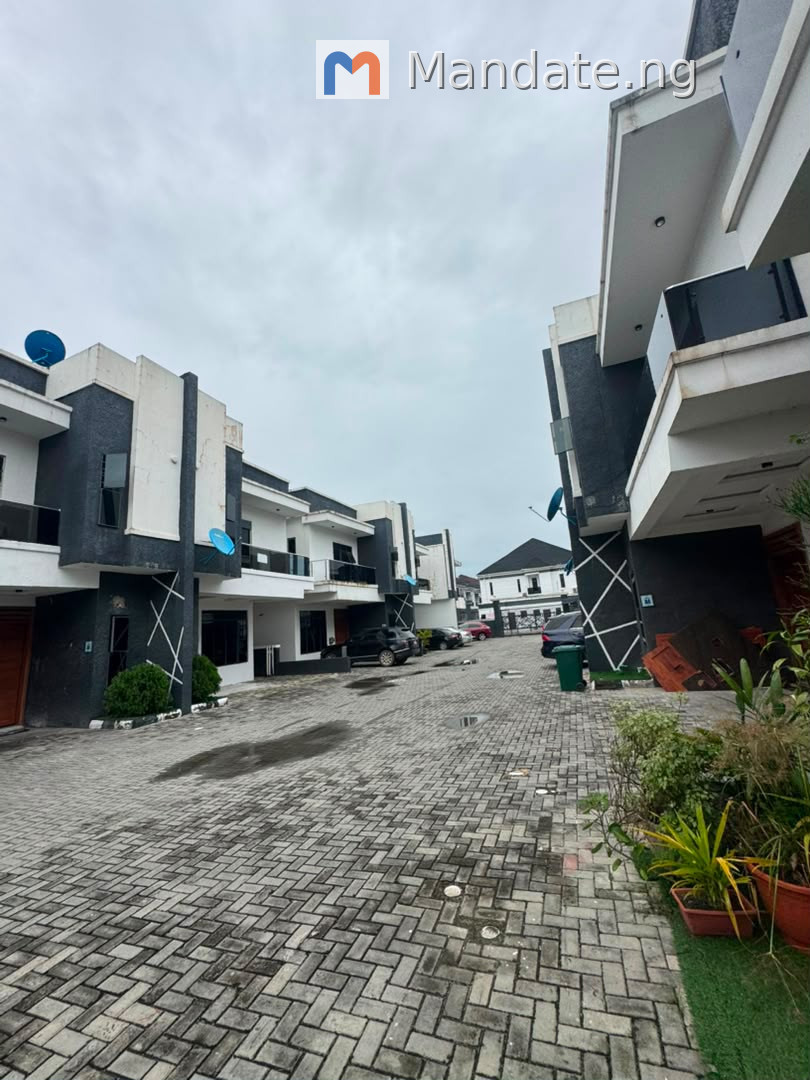 Luxurious 4 Bedroom Semi Detached Duplex for Rent in Lekki For Rent in at Orchid Road, Lekki Orchid Lagos photo 2
