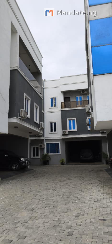 Fully serviced One Bedroom Mini Flat Apartment in VGC For Rent in on ground floor with personal kitchen with amenities and ample parking space in VGC Victoria Garden City Lagos photo 3