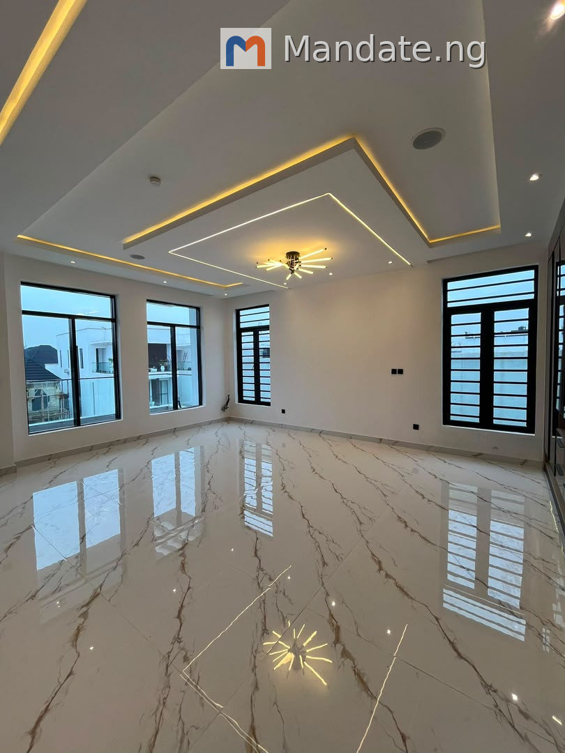 5-Bedroom Fully Detached Duplex with BQ in Ikota, Lekki For Sale in in Ikota, Lekki Ikota Lagos photo 13