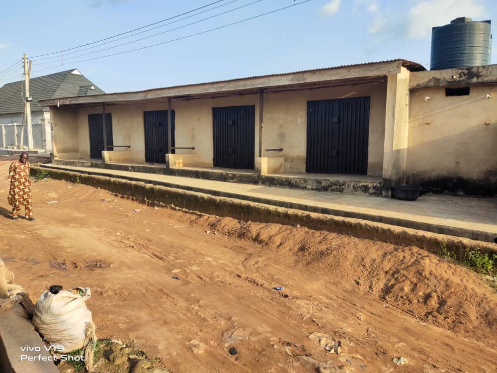 3-Bedroom Bungalow with 4 Shops in Ijoko, Sango-Ota For Sale in Gasline, Ijoko, Sango-Ota Ogun State Ogun Ogun photo 2