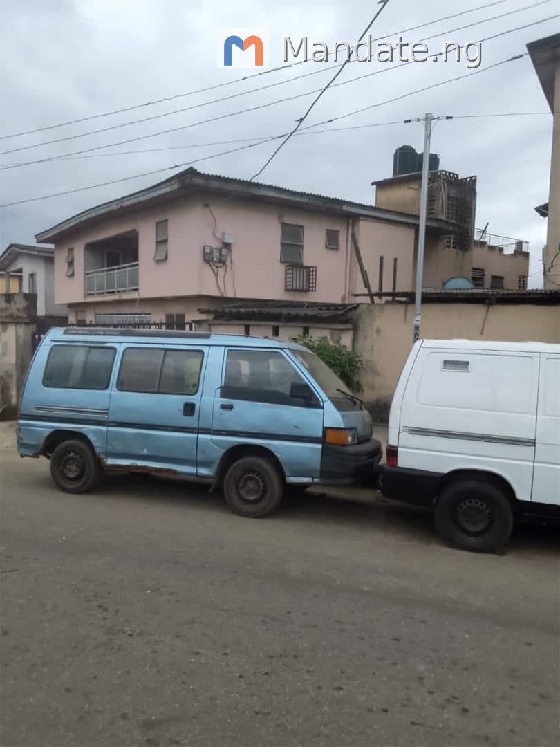 Block of 6 Flats in Ipaja, Lagos - Great Investment Opportunity For Sale in Behind Ipaja Market, Ipaja, Alimosho, Lagos Alimosho Lagos photo 2
