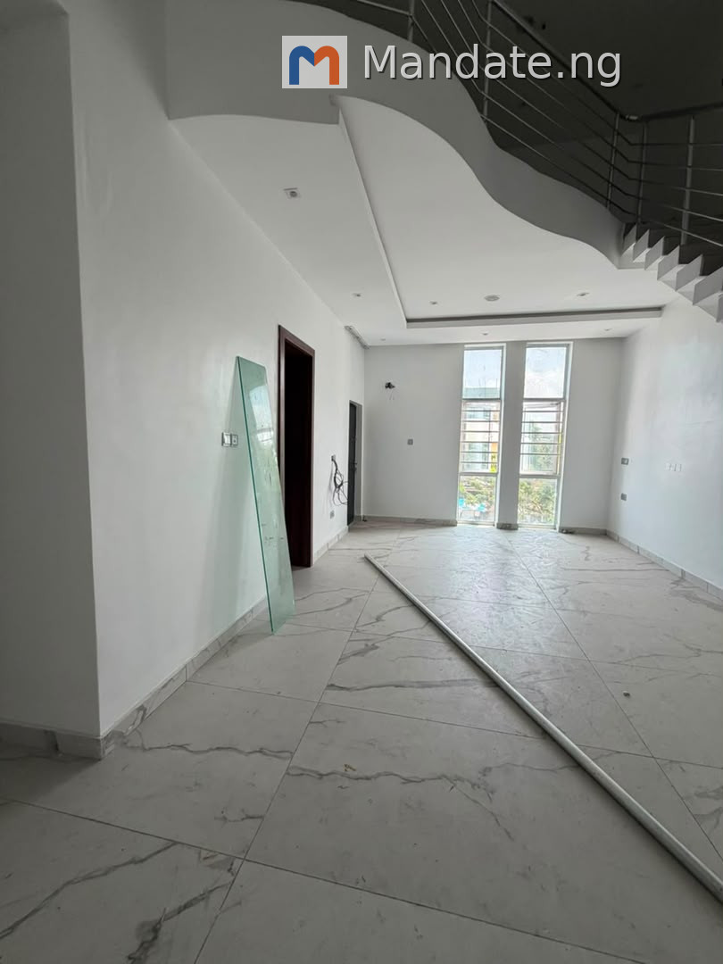Brand New Mini Flat for Rent in Ikate For Rent in in Ikate, Lekki Ikate Lekki Lagos photo 6
