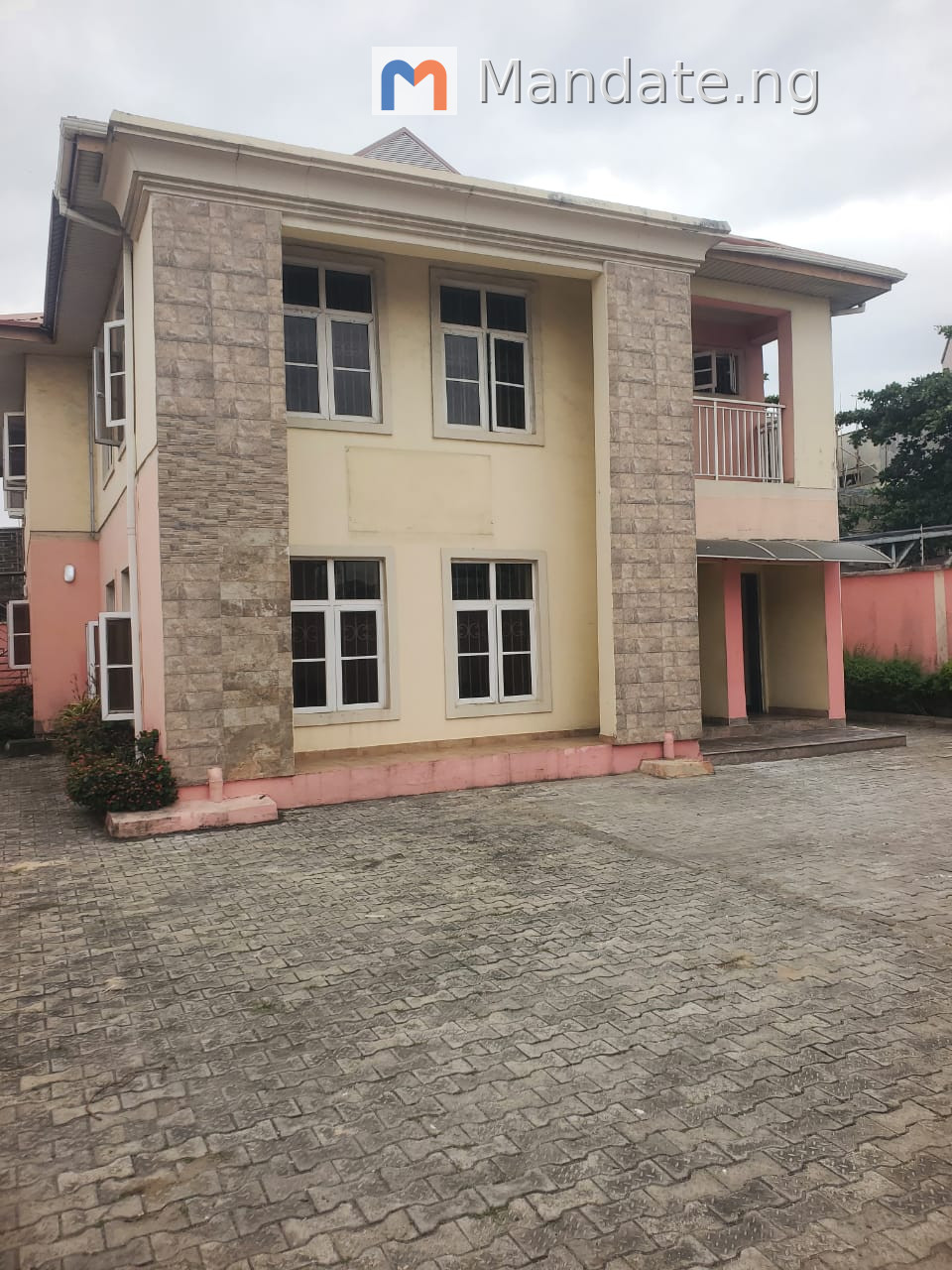 2-Bedroom Apartment for Sale in Lekki Phase 1 For Sale in in Lekki Phase 1 Lekki Phase Lekki Lagos photo 1
