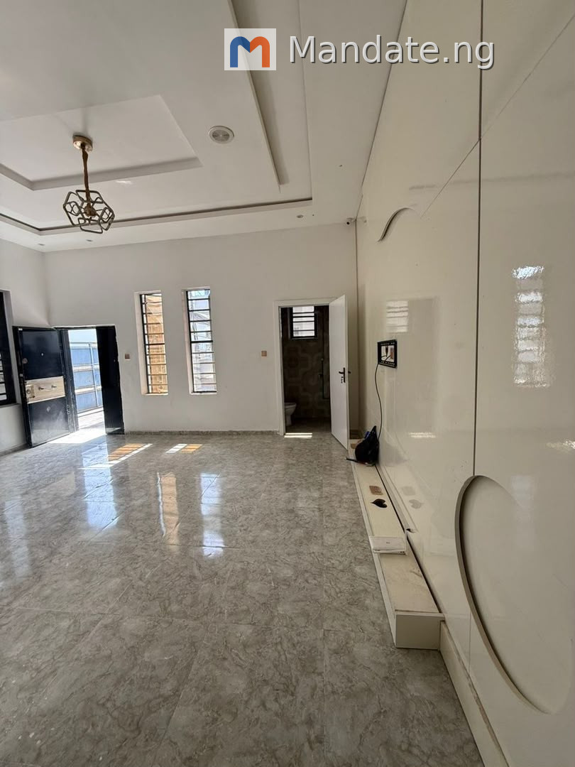 Spacious Studio Apartment in Orchid, Lekki For Rent in in Orchid(Victoria Crest), Lekki Orchid Lagos photo 3