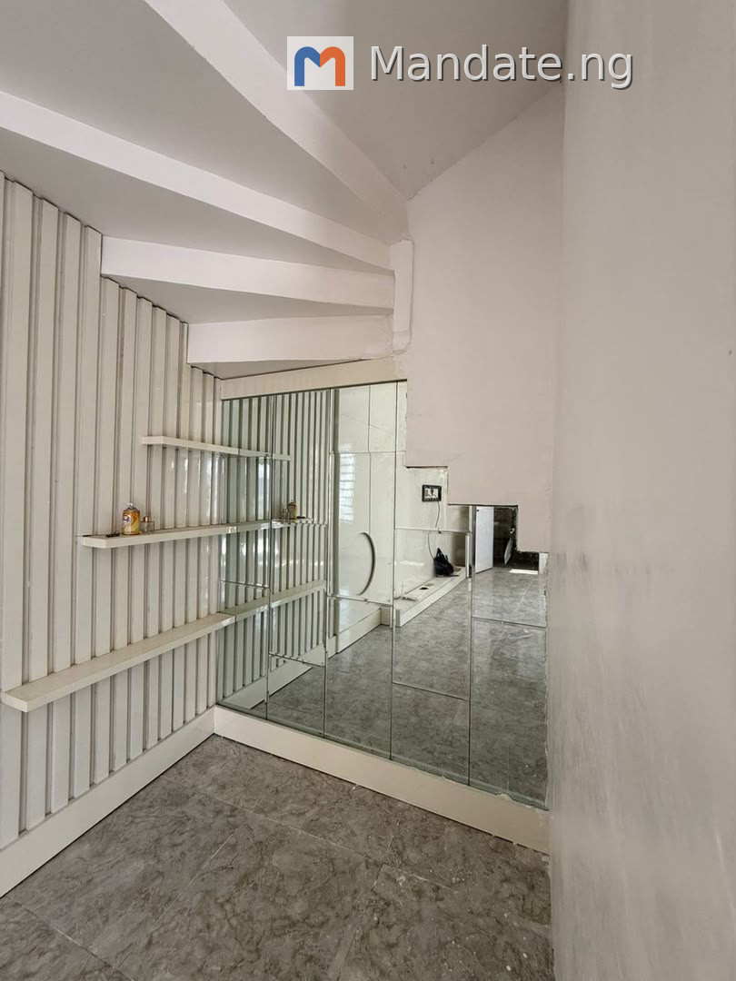 Spacious Studio Apartment in Orchid, Lekki For Rent in in Orchid(Victoria Crest), Lekki Orchid Lagos photo 9