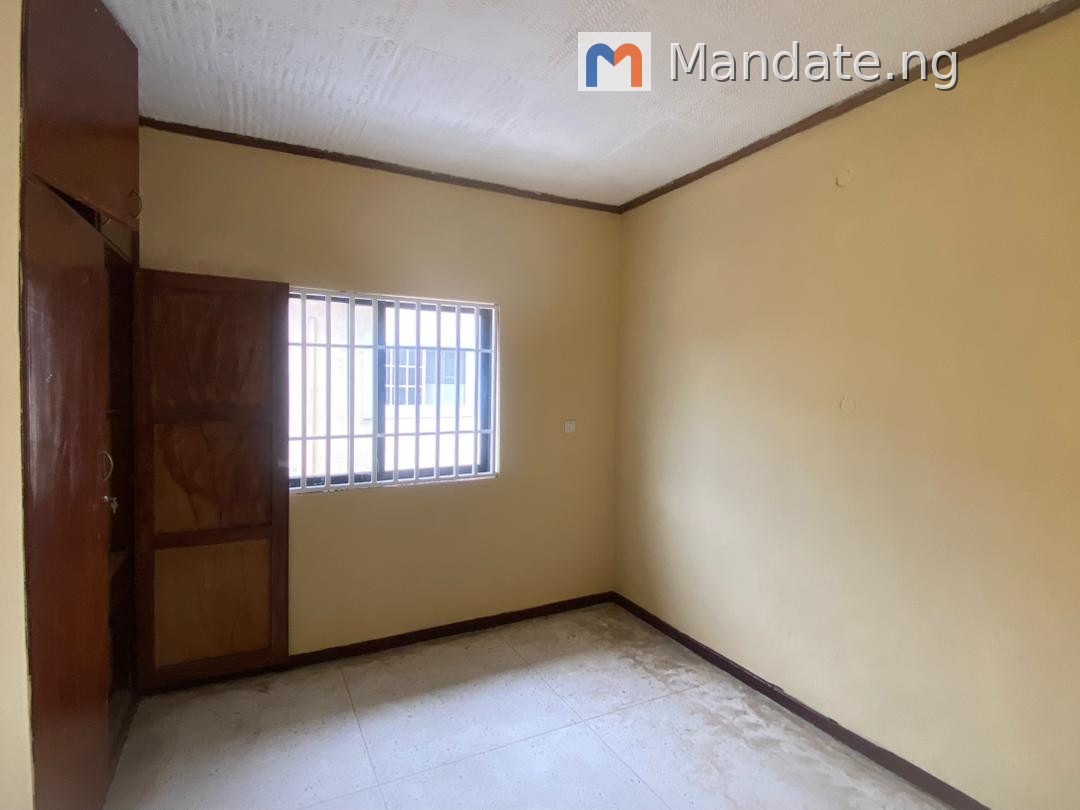 5-Bedroom Semi-Detached House for Lease in Lekki Phase 1 Lease in Emma Abimbola Cole, Lekki Phase 1 Lekki Phase Omole Phase 1 Lagos photo 10