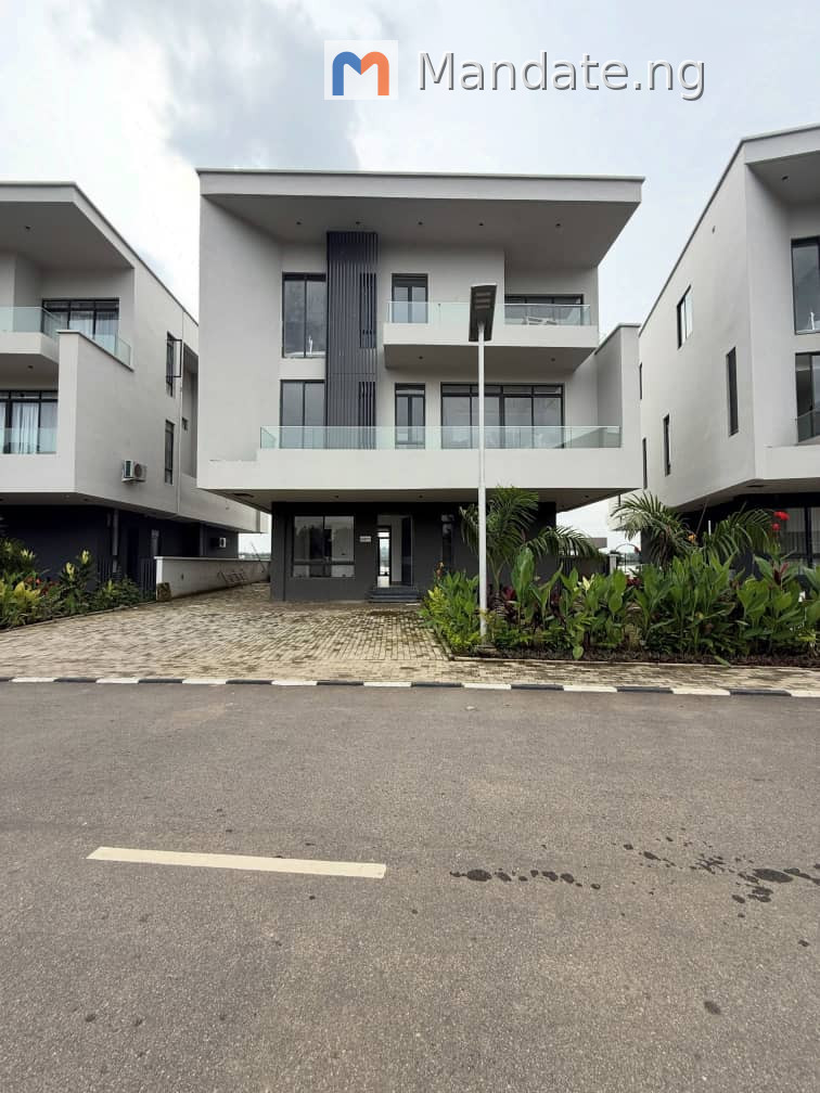 5 Bedroom Villa with Lakeview at Jabi Lake Front For Sale in at Jabi Lake Front Jabi FCT photo 1