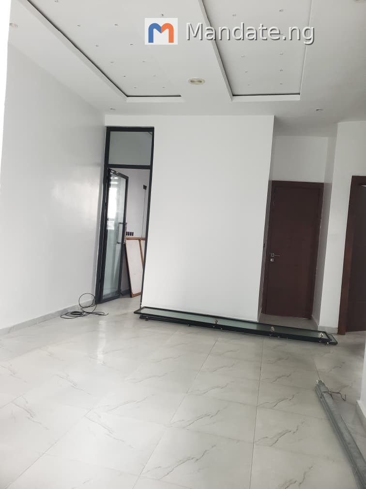 2 Bedroom Apartment for Sale in Ikate For Sale in Located At Ikate Inside An Estate On A ground Floor Ikate Lekki Lagos photo 7
