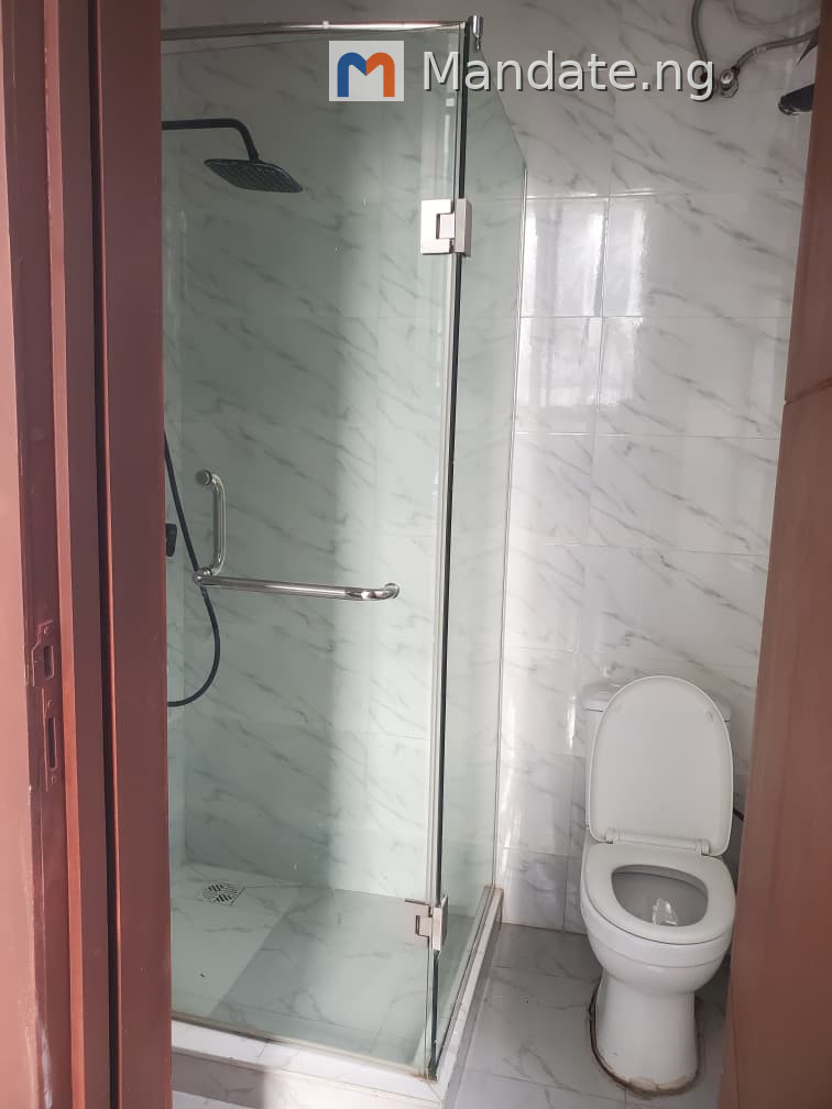 2 Bedroom Apartment for Sale in Ikate For Sale in Located At Ikate Inside An Estate On A ground Floor Ikate Lekki Lagos photo 11