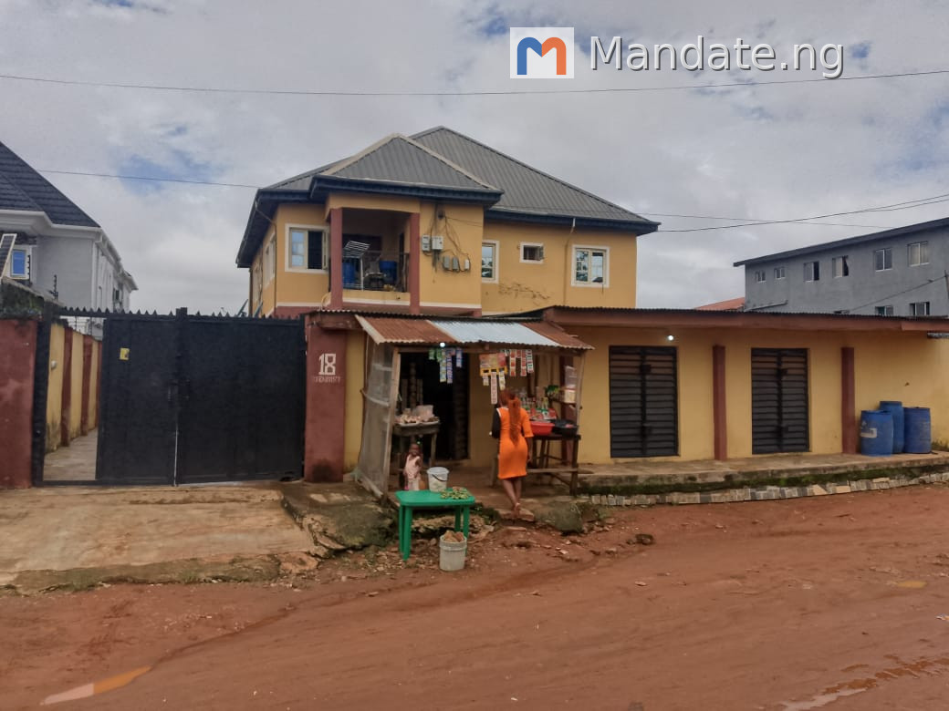Standard 3 bedroom and a room self on half plot in Ejigun Ikola For Sale in in ejigun Ikola Ejigbo Lagos photo 2