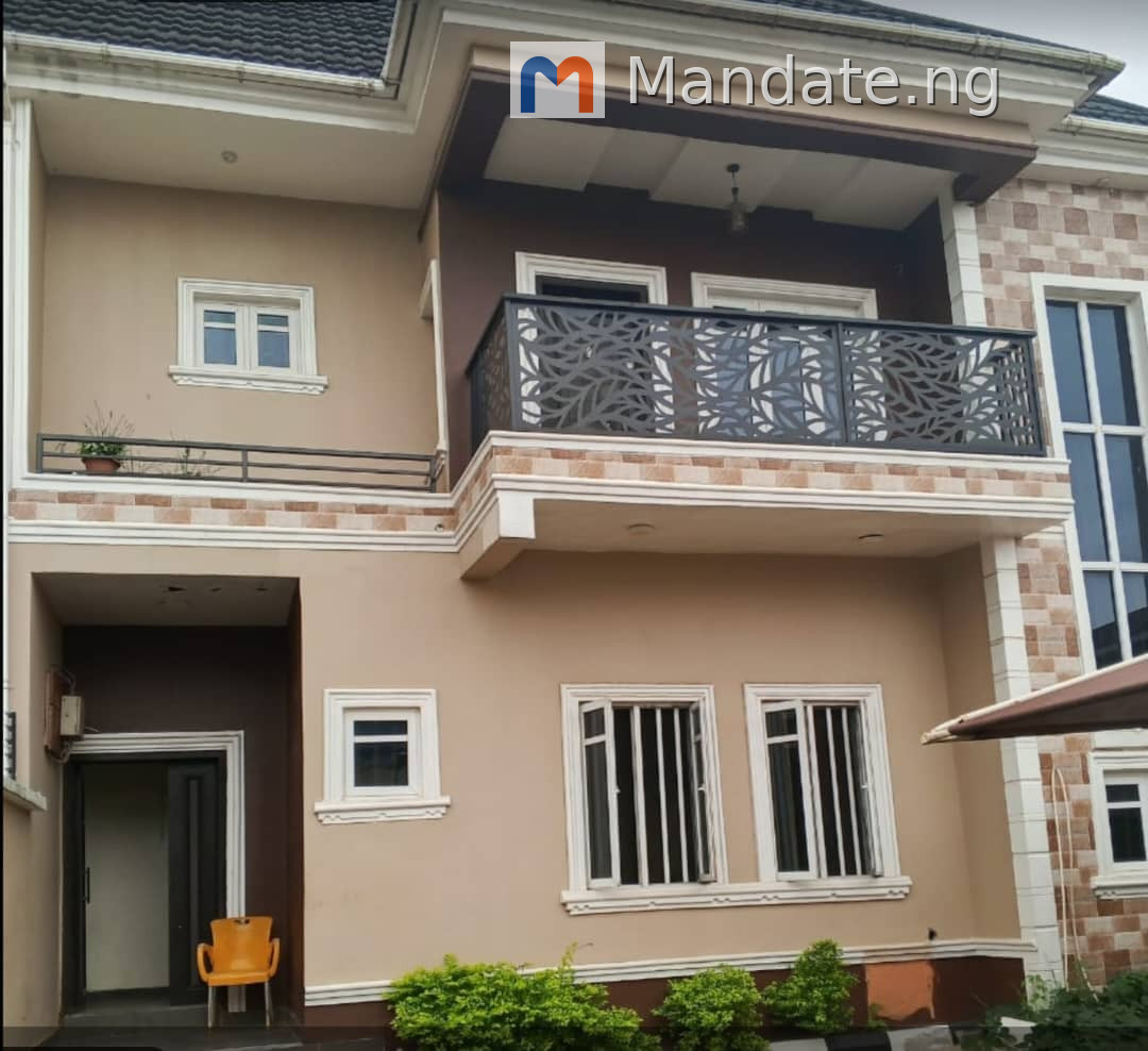 Standard 3 bedroom and a room self on half plot in Ejigun Ikola For Sale in in ejigun Ikola Ejigbo Lagos photo 4