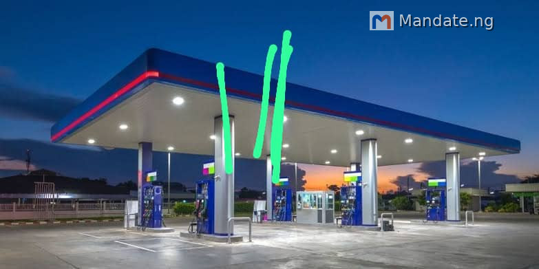 Functional Filling Station on Awolowo Road, Ikoyi For Sale in on Awolowo Road, Ikoyi Ago Lagos photo 1