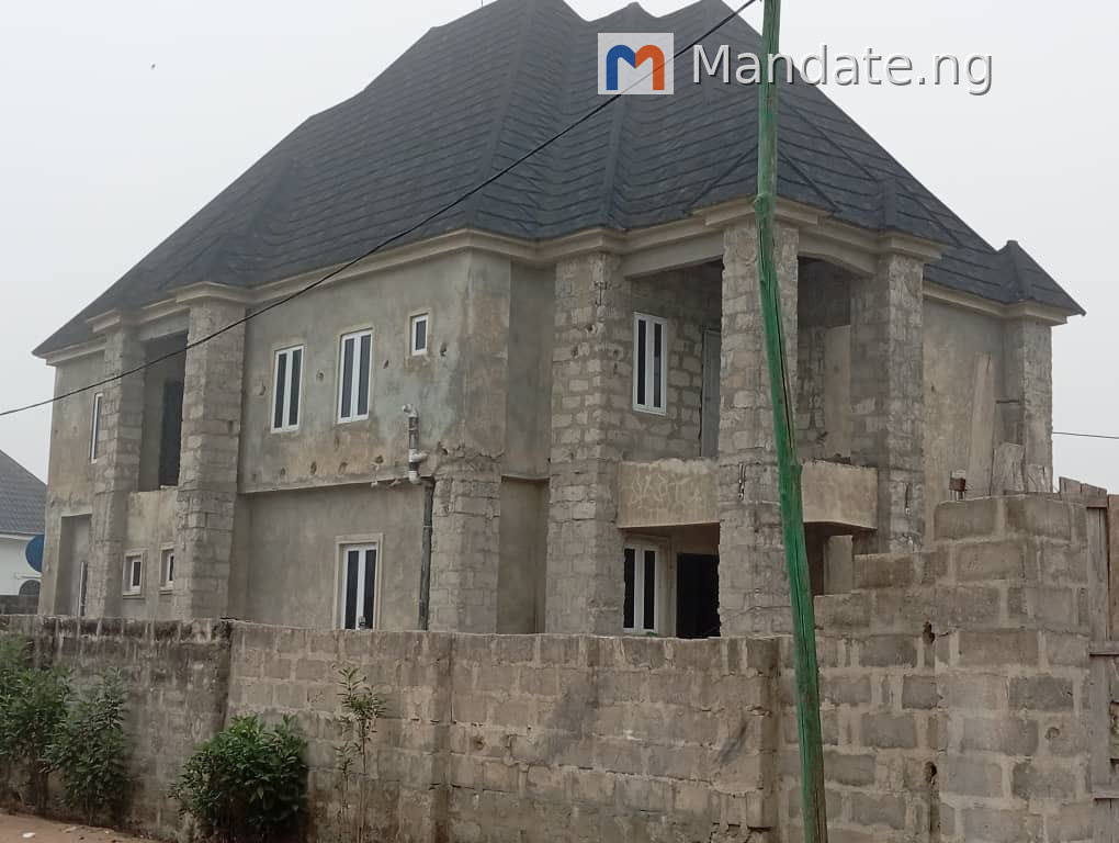Mansion for Sale at Etereba Street, Ozoro For Sale in at Etereba Street, Ozoro Ozoro Delta photo 6