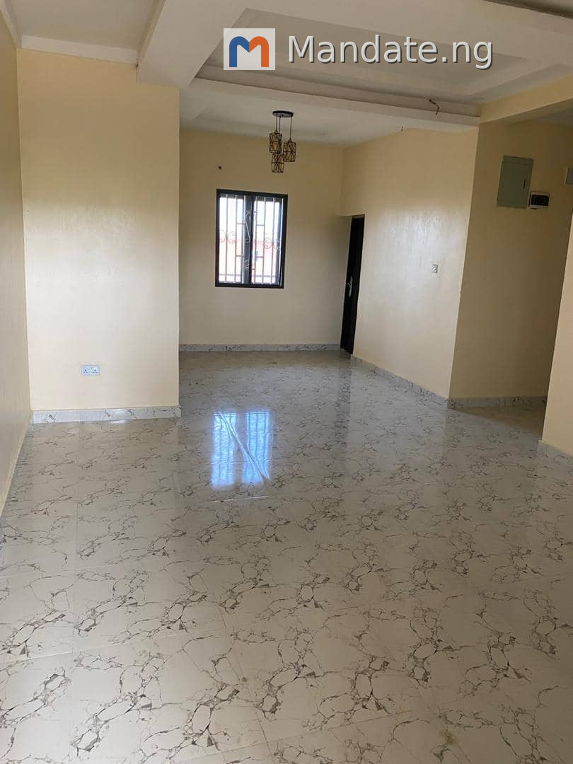 Smart four bedroom duplex in Galadimawa For Sale in in Galadimawa Galadimawa FCT photo 4