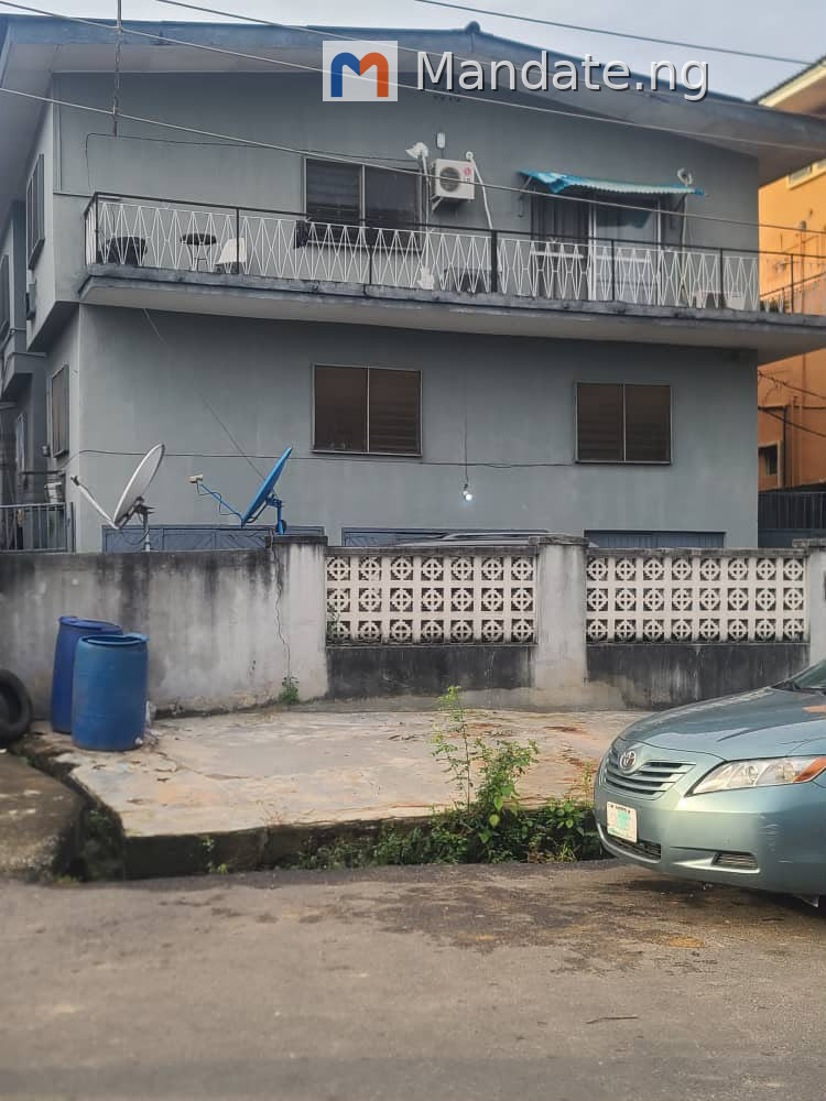 4-Units of 3-Bedroom Flats for Sale in Mende-Maryland, Lagos For Sale in in Mende-Maryland, Lagos Mende Anthony Lagos photo 1