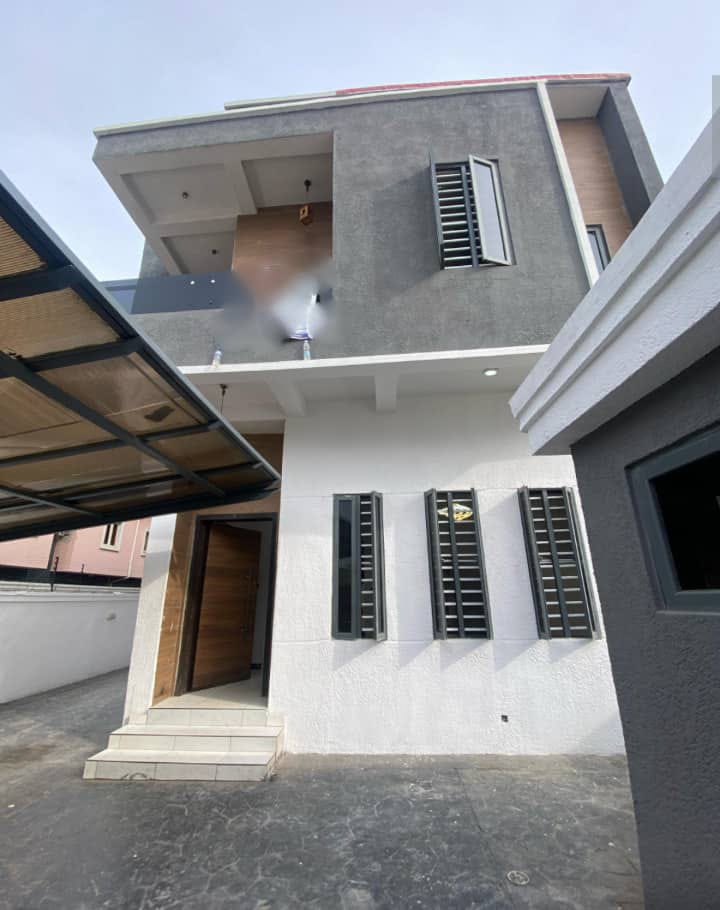 Fully Renovated 3-Bedroom Apartment in Westend Estate, Ikota For Rent in in Westend Estate, Ikota Ikota Lagos photo 11