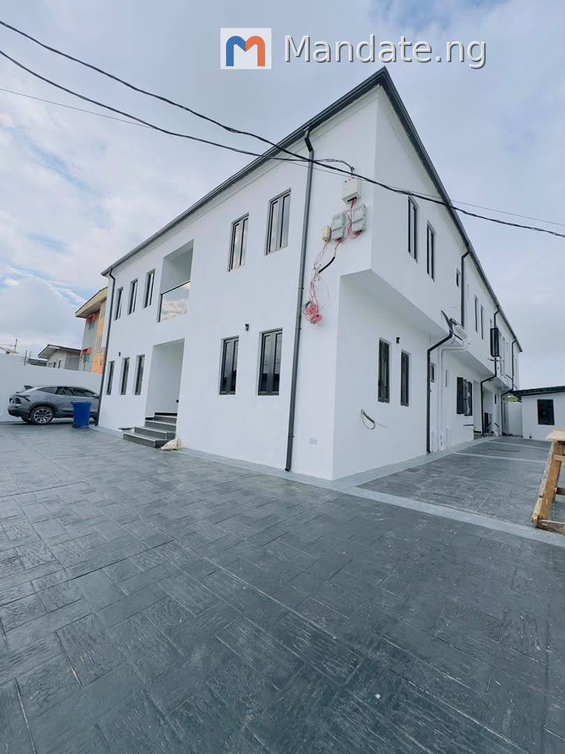 Beautifully Designed 3 Bedroom Apartment Plus BQ in Gbagada For Sale in in an estate @ Gbagada Gbagada Lagos photo 1