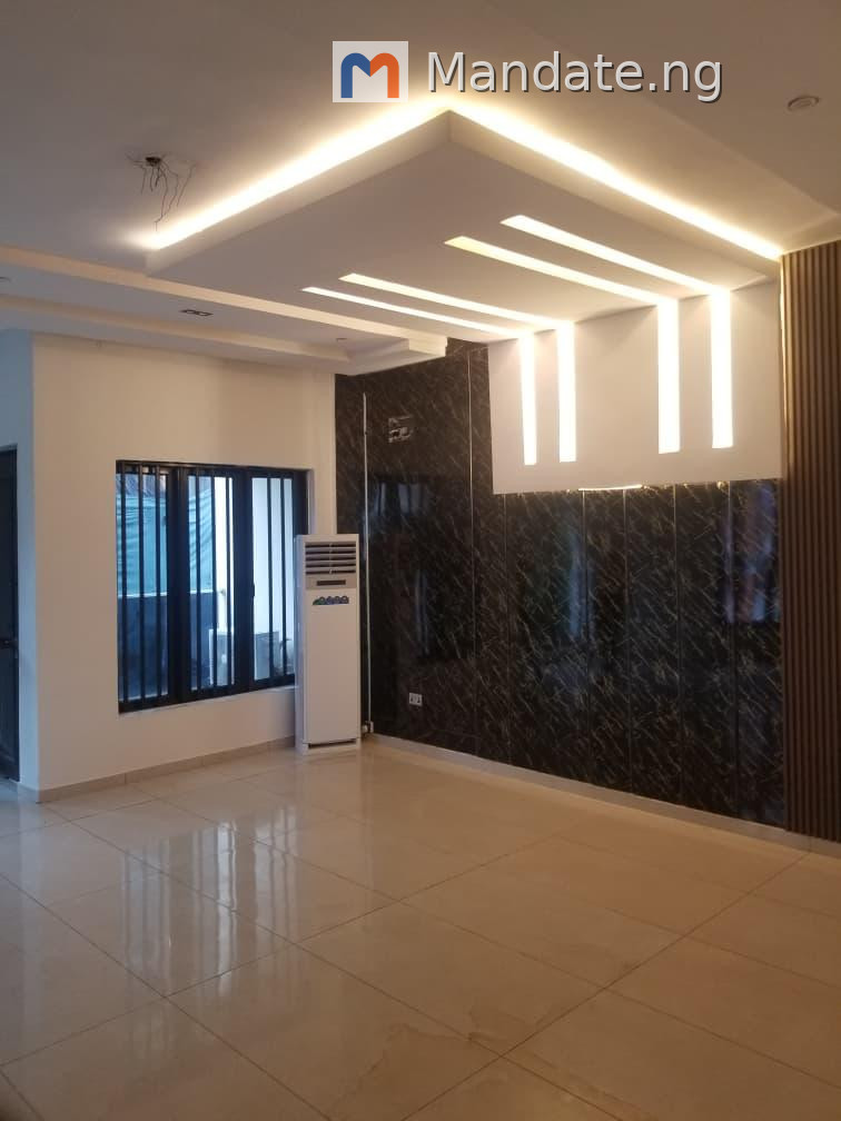 250sqm Office Space for Lease in Victoria Island Lease in Victoria Island, Lagos Island Victoria Island (VI) Lagos photo 1