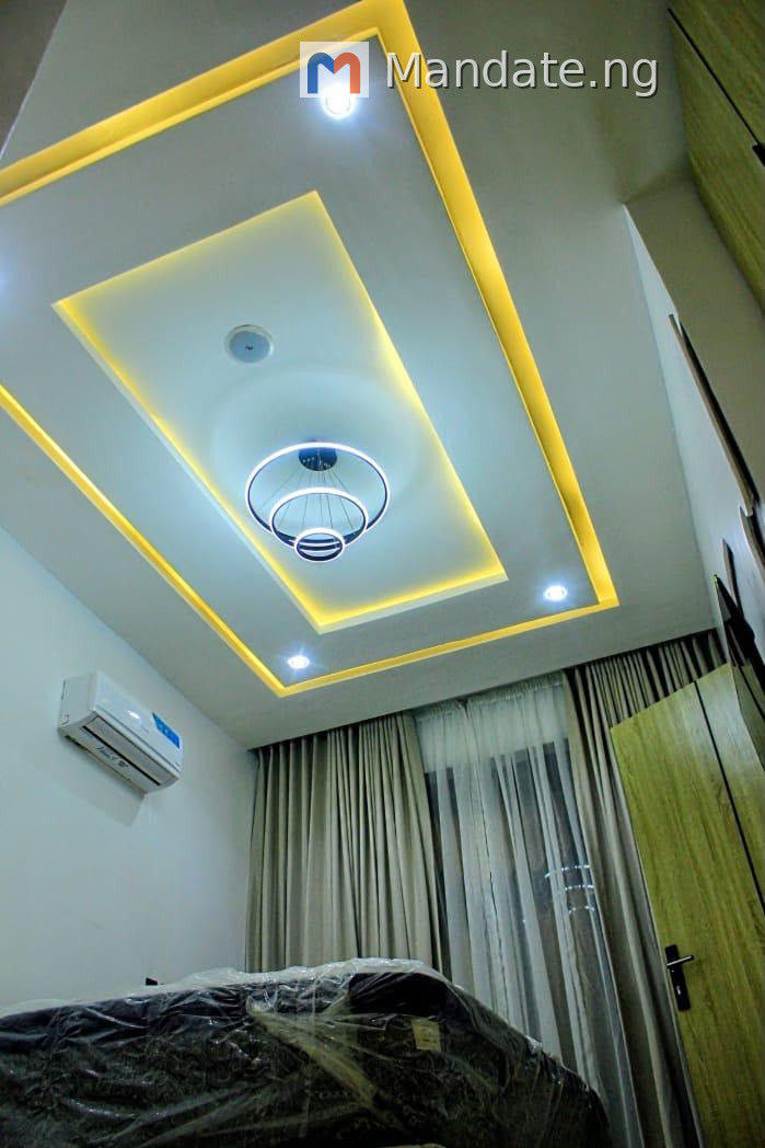 2 bedroom apartment in Ikate Lease in Spar road, Ikate, Lekki Ikate Lekki Lagos photo 3