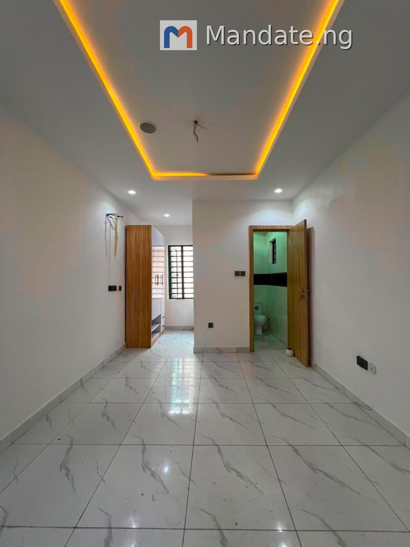 2 Bedroom Apartment for Rent in Ilasan, Lekki For Rent in in Ilasan, Ikate, Lekki, Lagos Ilasan Ikate Lekki Lagos photo 24