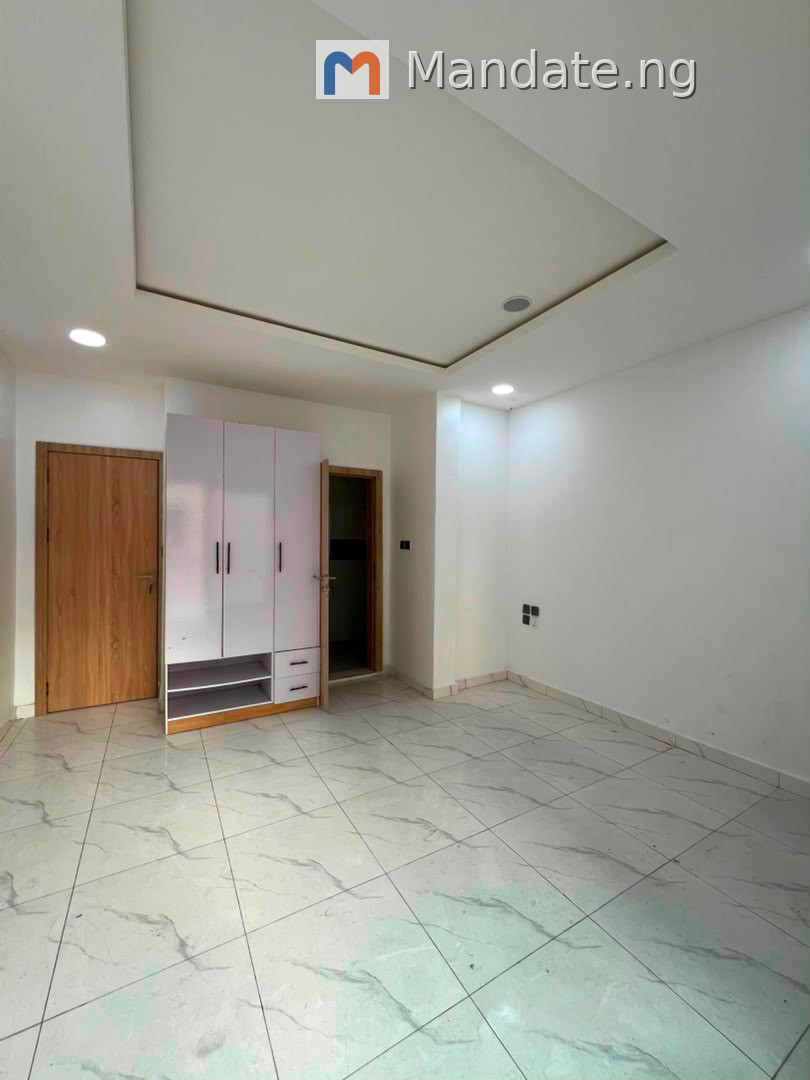 2 Bedroom Apartment for Rent in Ilasan, Lekki For Rent in in Ilasan, Ikate, Lekki, Lagos Ilasan Ikate Lekki Lagos photo 6
