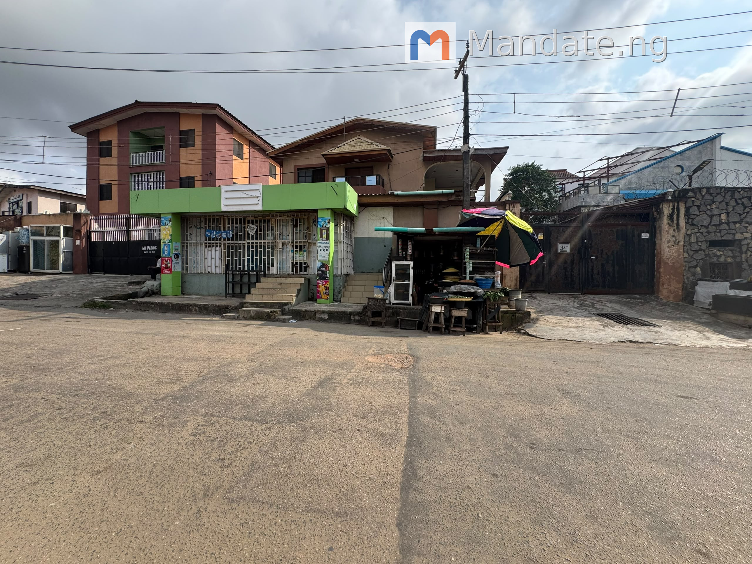 5 Bedroom Fully Detached Duplex for Sale in Magodo Phase 1 GRA For Sale in in Magodo Phase 1 GRA Magodo Phase 1 Osborne Phase 2 Lagos photo 9