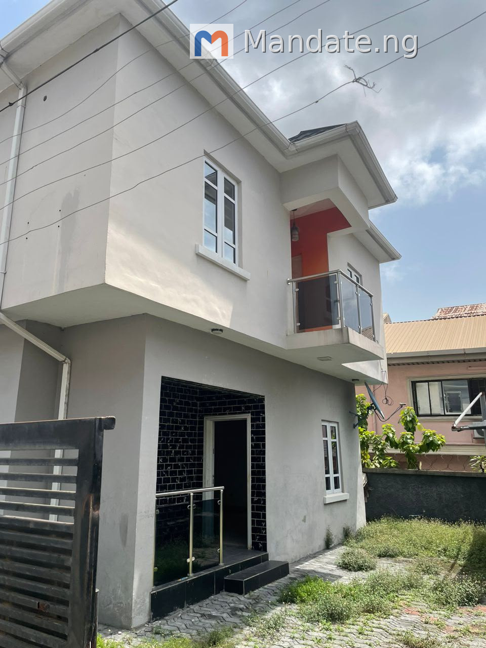 Distress Sale of Spacious 3 Bedroom Duplex with BQ in Ajah For Sale in in Thomas estate, Ajah Thomas Estates Ajah Ajah Lagos photo 1