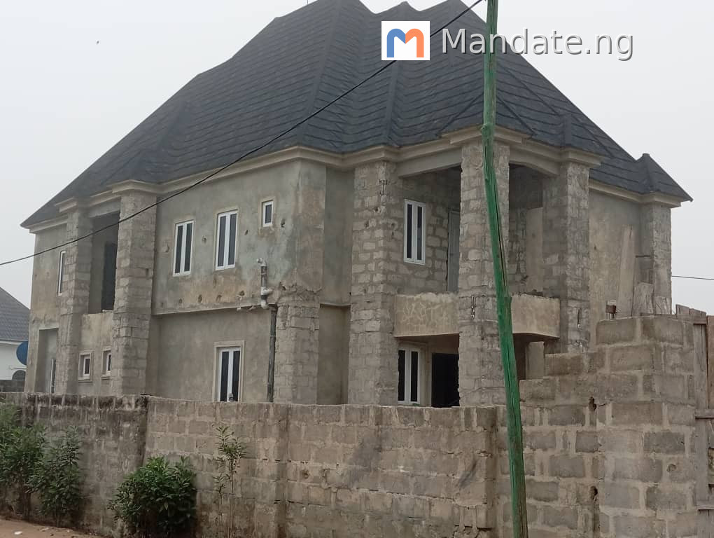Mansion for Sale at Etereba Street, Ozoro For Sale in at Etereba Street, Ozoro Ozoro Delta photo 4