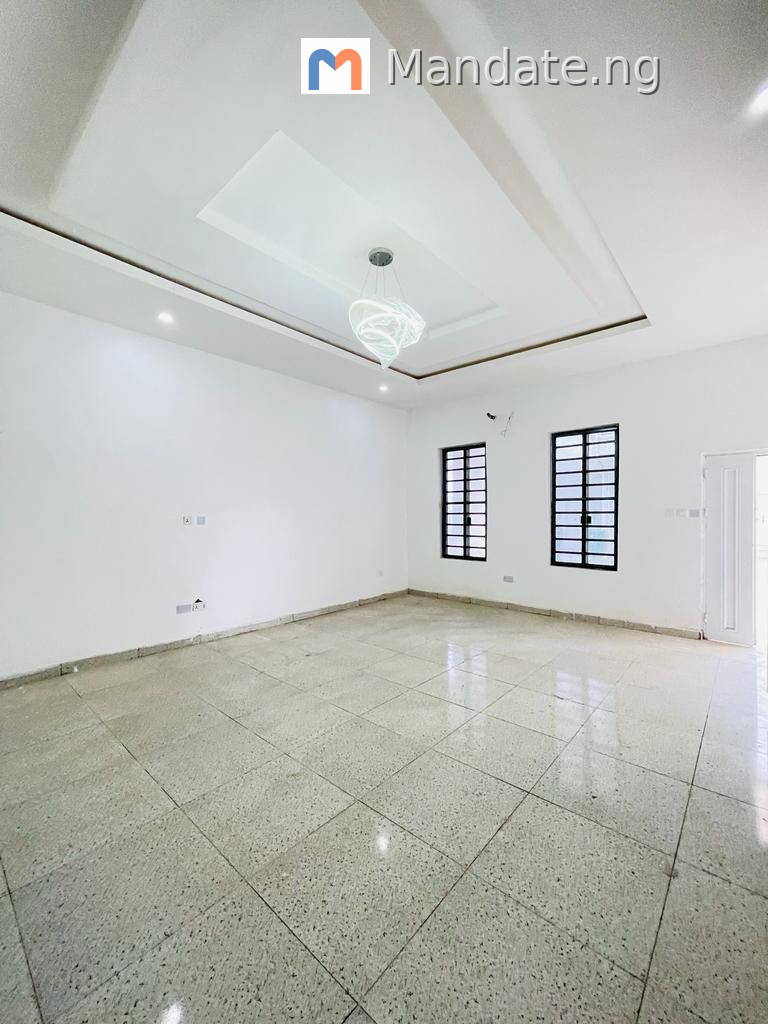 Beautiful Spacious Luxury Self service 2Bedrooms Apartment on Ground Floor in an Estate For Rent For Rent in in an Estate, Lekki Orange Island Lagos photo 3