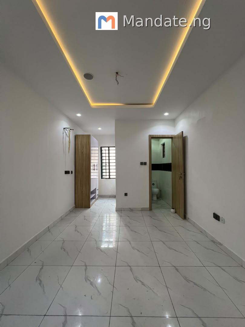 2 Bedroom Apartment for Rent in Ilasan, Lekki For Rent in in Ilasan, Ikate, Lekki, Lagos Ilasan Ikate Lekki Lagos photo 19