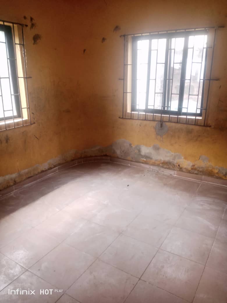 Standard 2 Bedroom Apartment in Alaro/Iyana Ekoro Axis, Lagos For Rent in in Alaro/Iyana Ekoro Axis, Lagos Iyana Ekoro Meiran Isheri Olofin Lagos photo 5