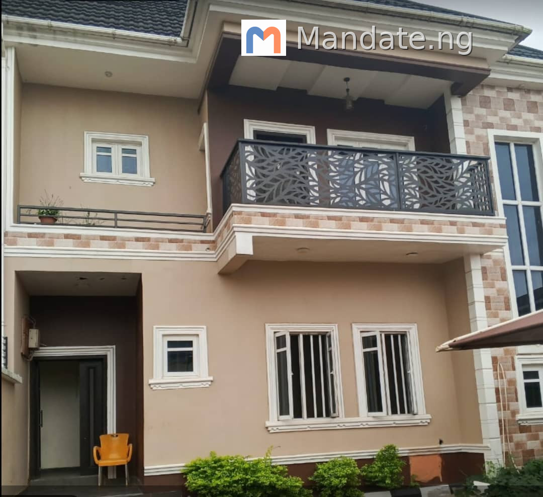 Standard 3 bedroom and a room self on half plot in Ejigun Ikola For Sale in in ejigun Ikola Ikola Lagos photo 5