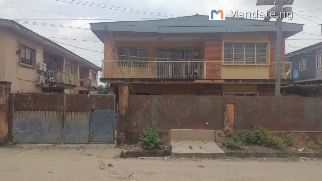 Well Positioned Pharmacy in Surulere, Lagos Lease in Bode, Thomas, Surulere, Lagos Surulere Lagos photo 3