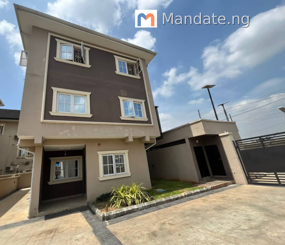 Fully serviced detached 4 bedroom house in Ikeja GRA Lease in in a mini @ Ikeja GRA, Ikeja IKEJA GRA Ikeja Lagos photo 1