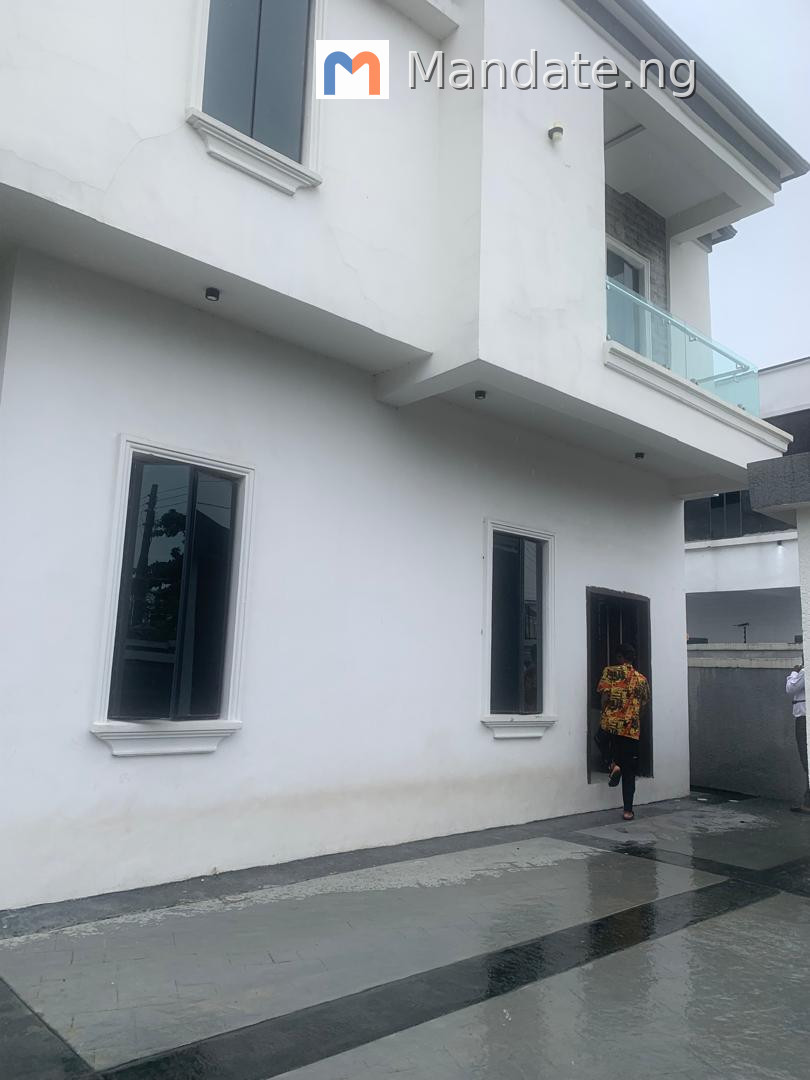 Fantastic 4 bedroom terrace duplex in Lekki County Home For Rent in in Lekki County Home, Ikota Lekki County Ikota Lagos photo 2