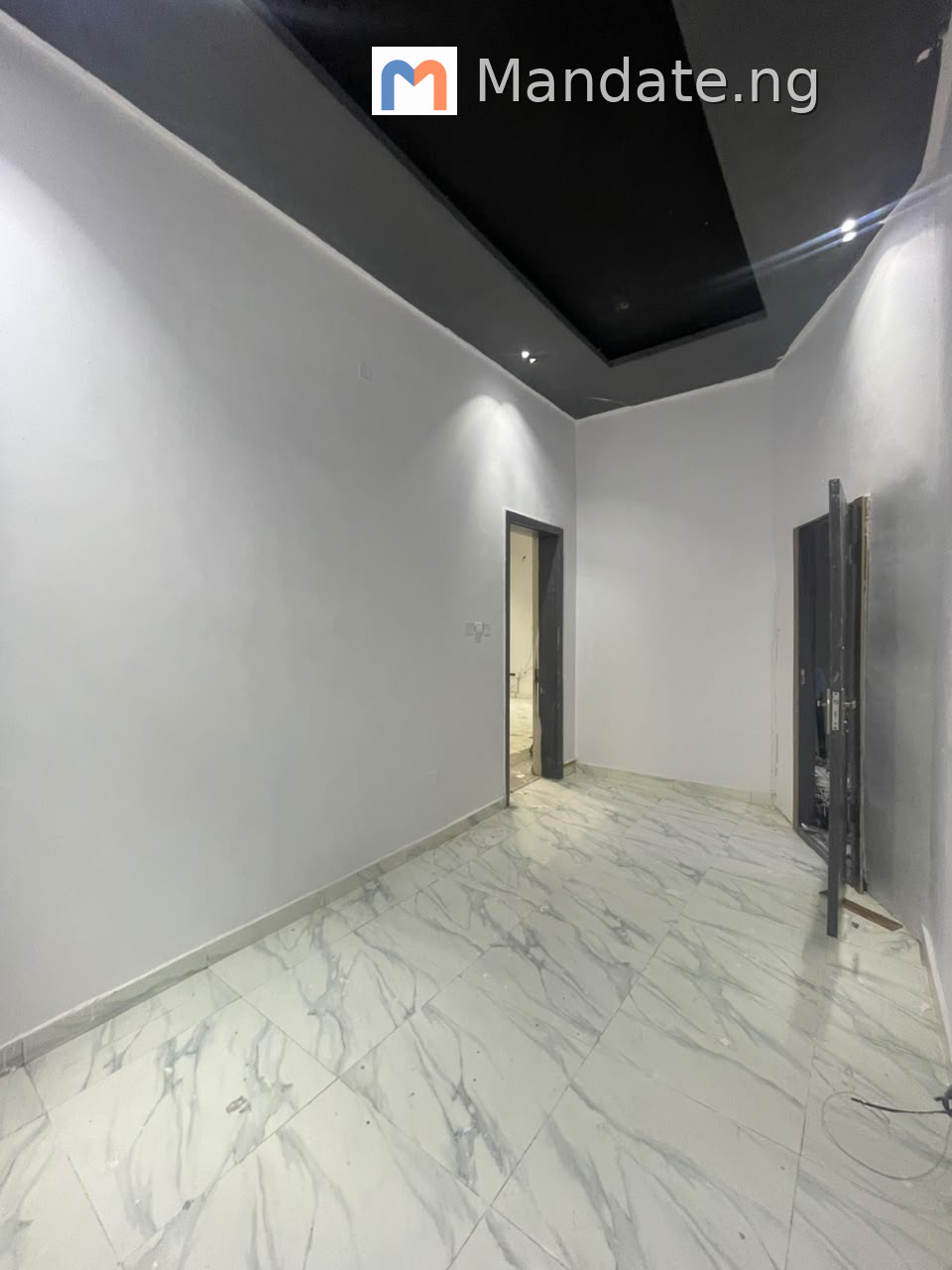 Mini Flat Upstairs with Shared Kitchen in Chevron For Rent in in Angle View Estate, Chevron VI Isheri Olofin Lagos photo 3