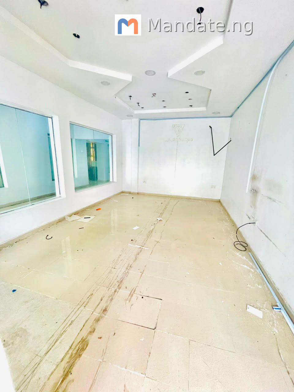 Shop for Rent in Lekki Phase 1 For Rent in in Lekki Phase 1 Lekki Phase Lekki Lagos photo 2
