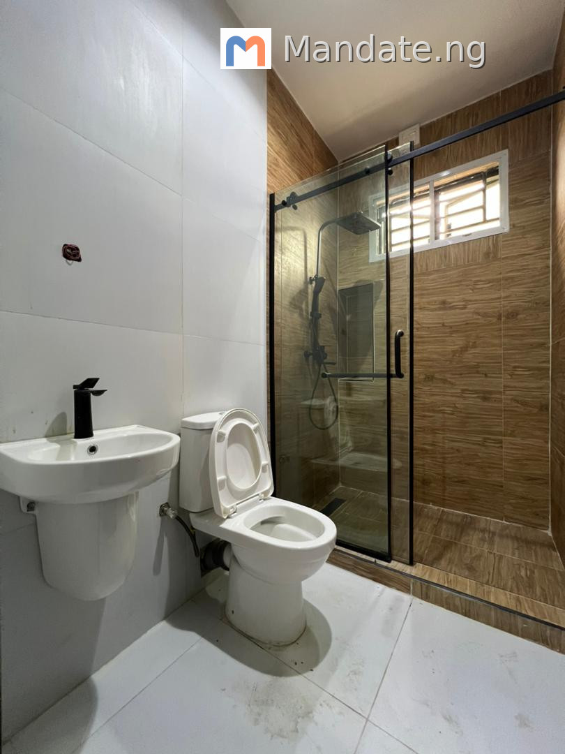 3 Bedroom Maisonette with BQ To Let in Abraham Adesanya, Lagos Lease in in Abraham Adesanya, Lagos Adesanya Abraham Adesanya Lagos photo 5